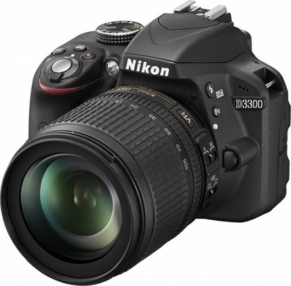 Nikon D3300 + 18-105 + SDHC 16GB